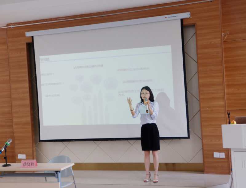 将公益之心坚持到底_普法进校园